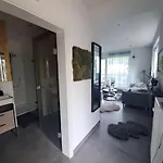 Relaxsuite Апартаменты *